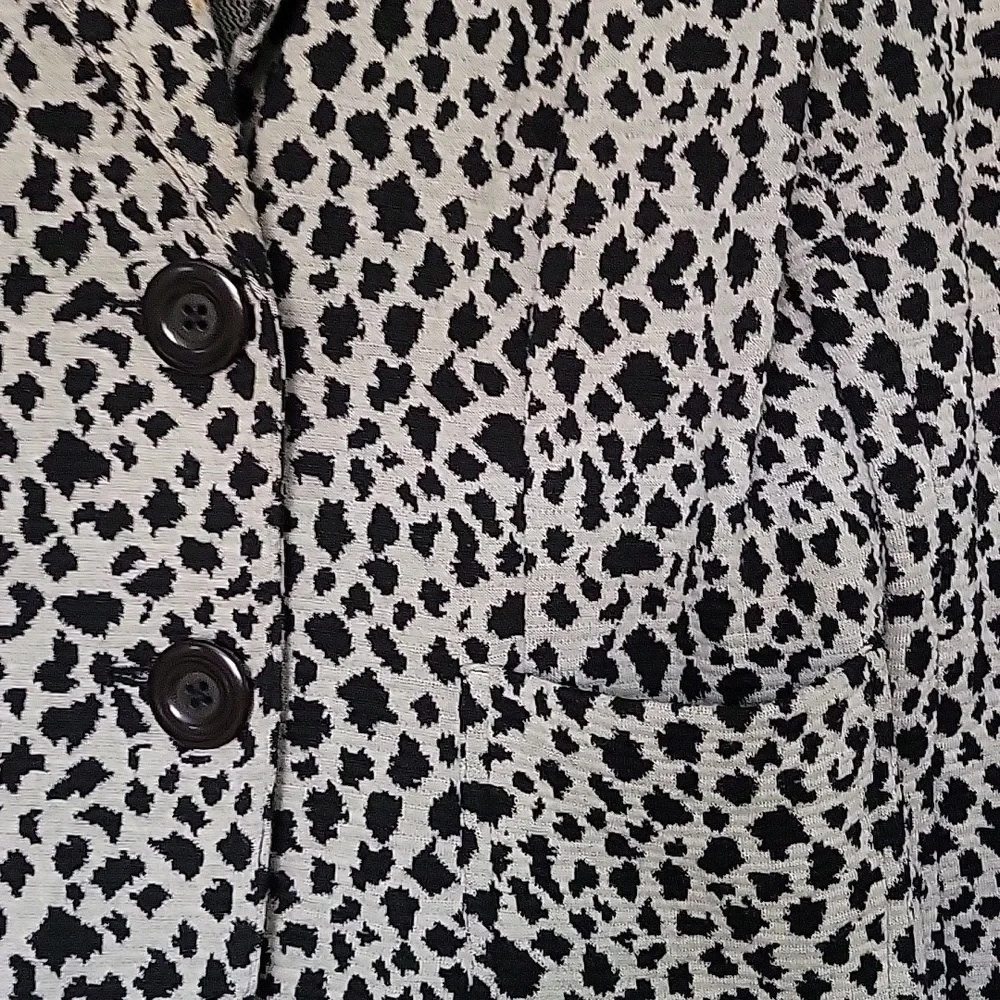 Jacket - Picture 3 of 4